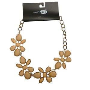 Rue21 Gold and Peach Floral Necklace